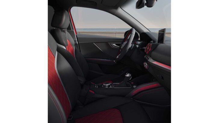 Интерьер Audi SQ2