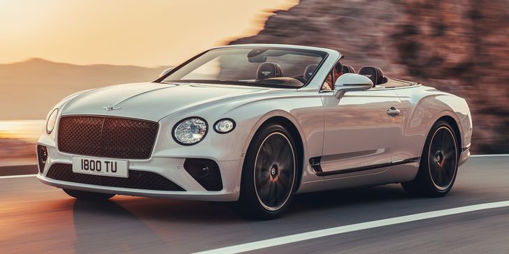 Продажи новых люксовых автомобилей на рынке РФ упали на 16% в 2021 году