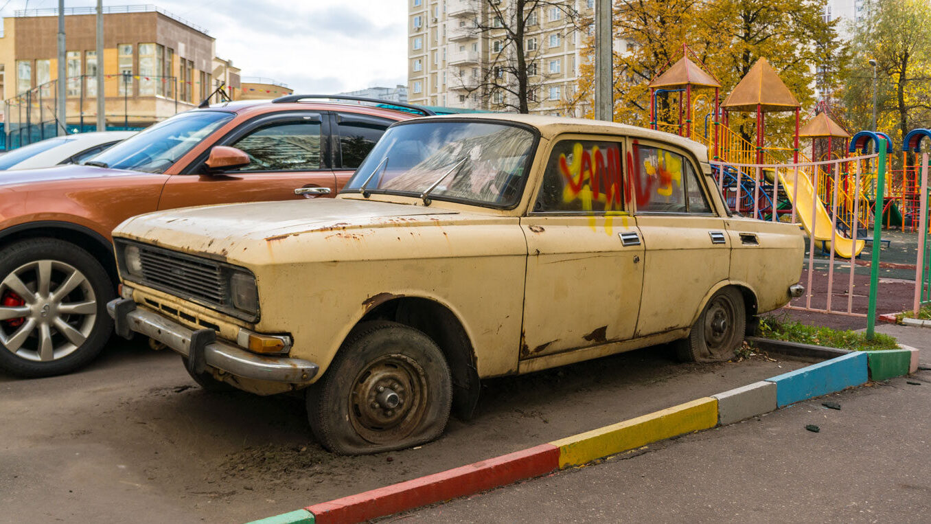 Москвич 2140 в грязи