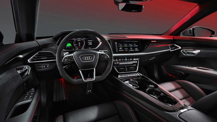 Интерьер Audi e-tron GT