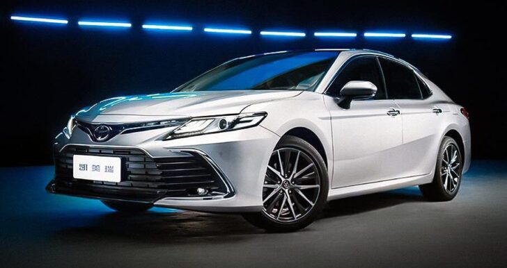 Toyota представила обновленный седан Camry с эксклюзивным оснащением