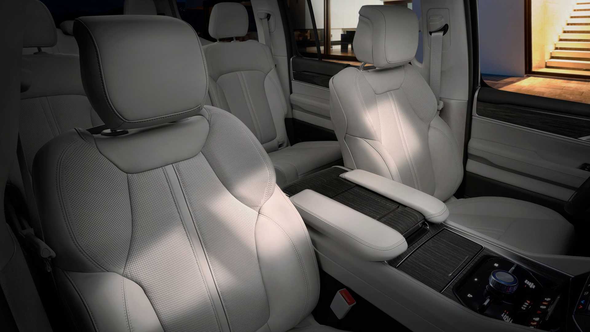 Jeep Grand Wagoneer 2021 Interior