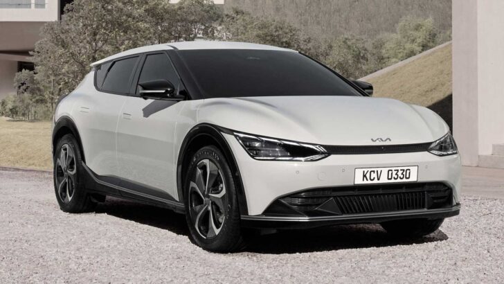 Южнокорейская компания KIA представила новый электромобиль EV6 30 марта 2021 года