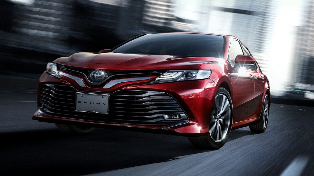 Toyota снимет с производства седан Camry. Но только для одного рынка —  Автоновости дня