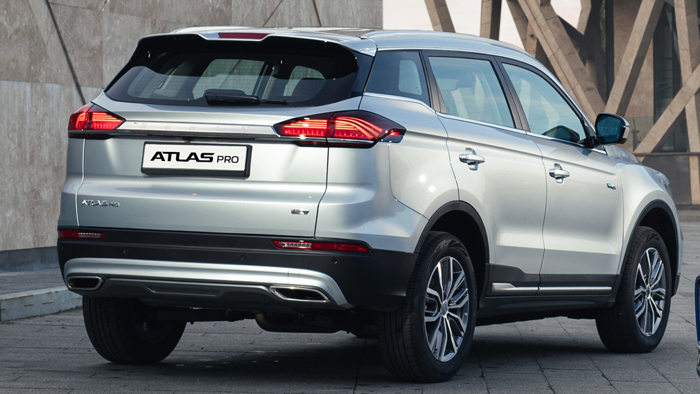 Geely atlas 2023 года