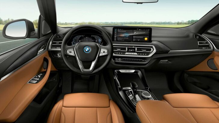 Интерьер BMW X3. Фото BMW