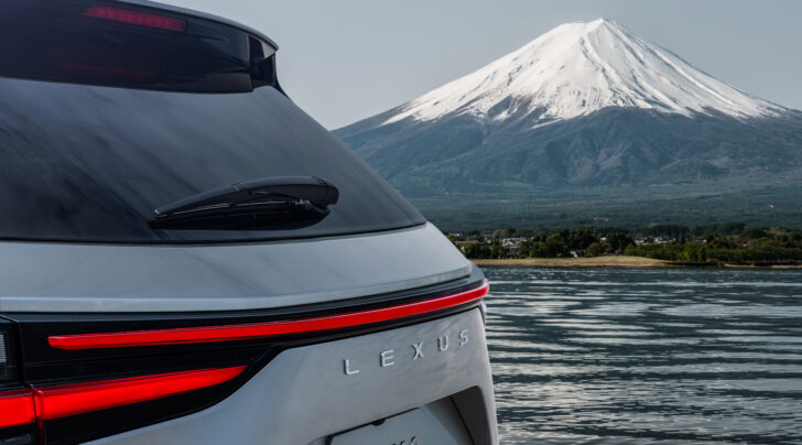 Lexus представит кроссовер Lexus NX нового поколения 12 июня 2021 года