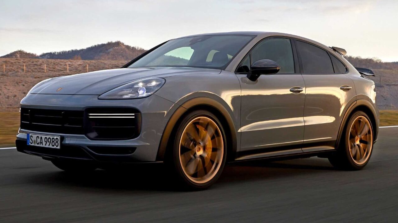 Компания Porsche представила новый кроссовер Cayenne Turbo GT — Автоновости  дня