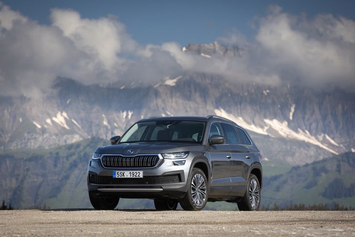 Компания Skoda объявила стартовую цену на обновленный кроссовер Kodiaq