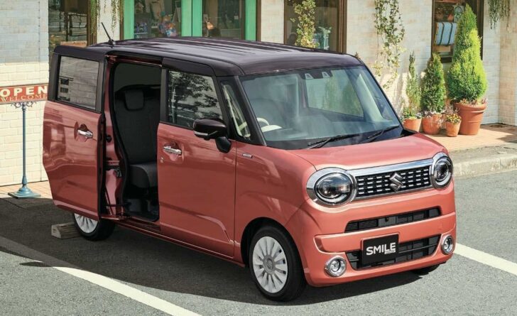 Компания Suzuki представила новую модель Wagon R Smile со сдвижными дверьми