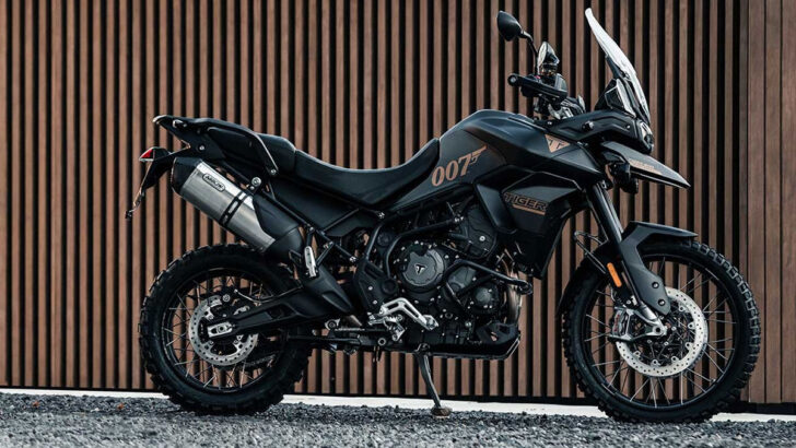 Triumph представил специальную версию мотоцикла Tiger 900 Bond Edition