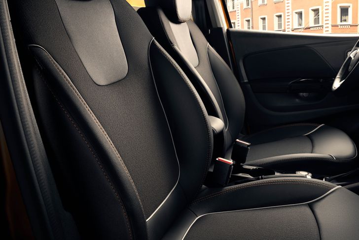 Интерьер Renault Kaptur Intense Интерьер Renault Kaptur Intense