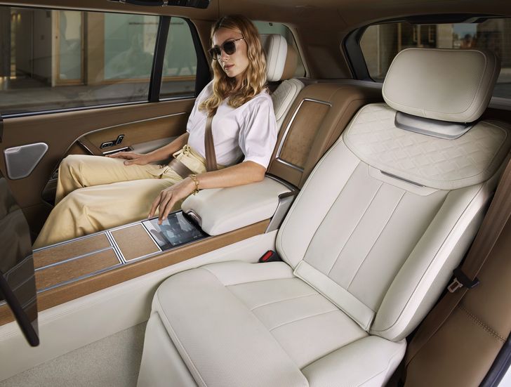 Интерьер Land Rover Range Rover SV