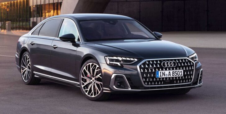 Компания Audi представила обновленный седан Audi A8 2022 года