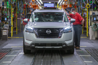 Производство Nissan Pathfinder