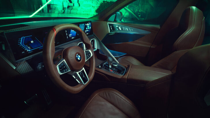 Интерьер BMW Concept XM. Фото BMW