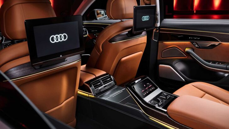 Интерьер Audi A8