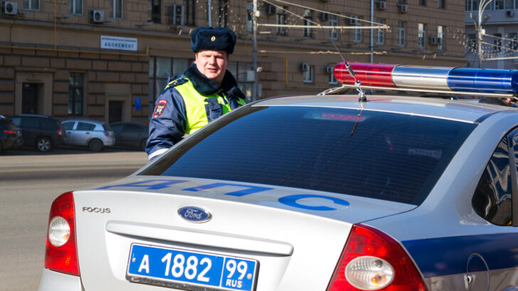 ГИБДД в России сможет запретить автомобилям с дефектами лобового стекла ездить по дорогам