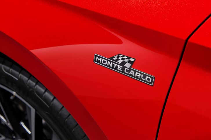 Компания Skoda представит новый хэтчбек Skoda Fabia Monte Carlo 15 февраля 2022 года