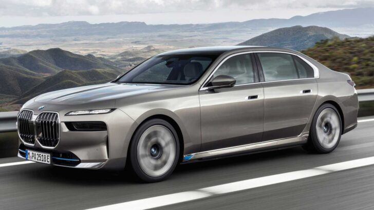 Новая BMW 7-й серии представлена официально: революция во плоти