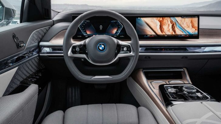 Интерьер BMW i7
