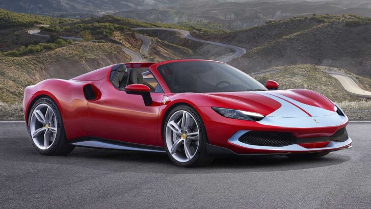 Ferrari представила новый мощный кабриолет: официальные фото