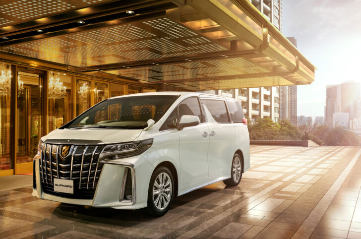 Экстерьер новых «золотых» Toyota Alphard и Vellfire. Фото Toyota Экстерьер новых «золотых» Toyota Alphard и Vellfire. Фото Toyota