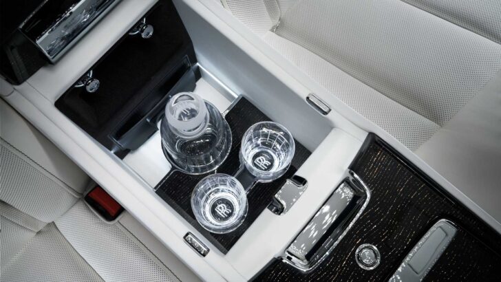 Интерьер Rolls Royce Phantom. Фото Rolls-Royce