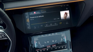 Apple Music в автомобиле Audi. Фото Audi