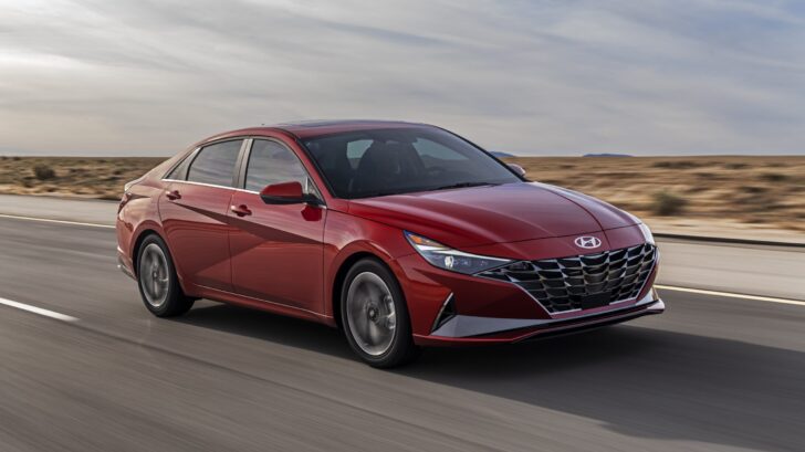 Компания Hyundai отзывает в США 239 тыс. автомобилей из-за проблем с ремнями безопасности