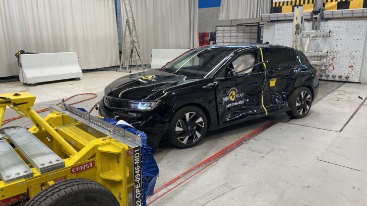 Краш-тест Opel Astra