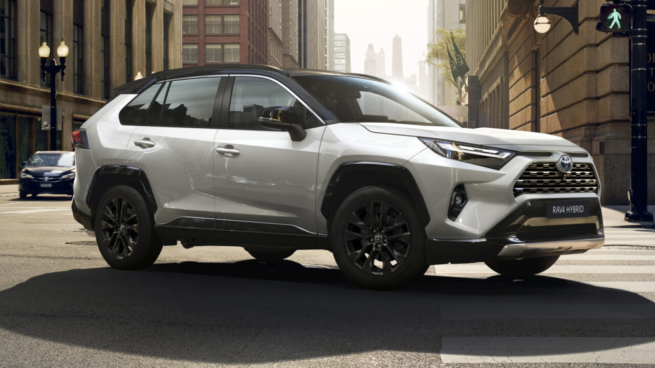 В Европе появится обновленный кроссовер Toyota RAV4 — Автоновости дня