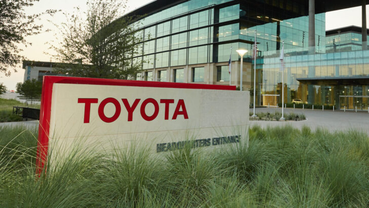 Падение мировых продаж Toyota превысило 9% в мае 2022 года