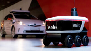 Робот-доставщик «Яндекса»