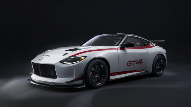 Представлен новый гоночный спорткар Nissan Z GT4