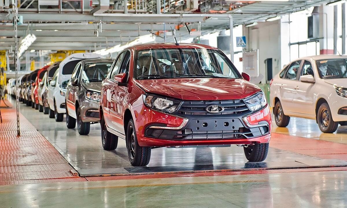 АвтоВАЗ построил первые прототипы автомобилей нового семейства LADA —  Автоновости дня