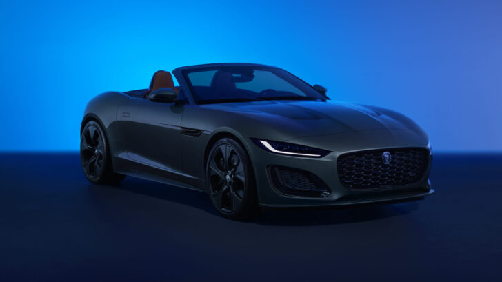Юбилейный и прощальный: Jaguar представил новый F-Type