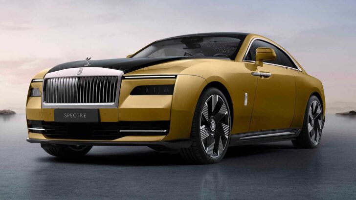 Rolls-Royce представил свой первый серийный электромобиль