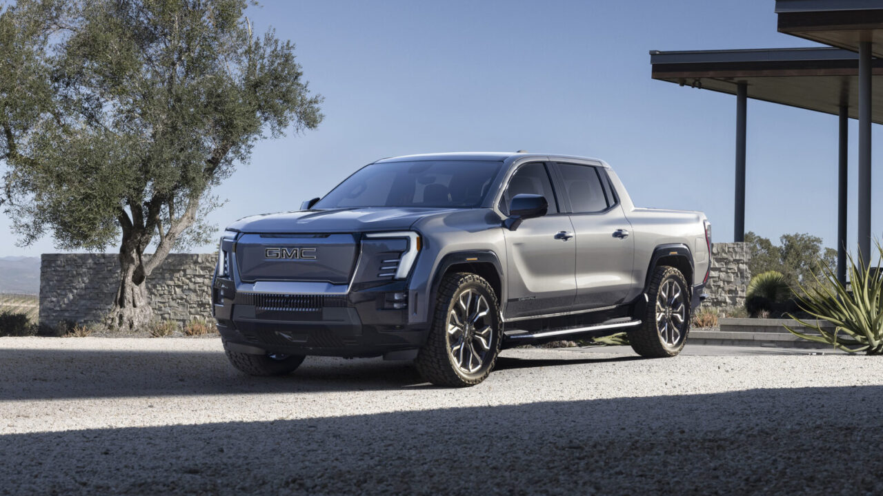 GMC представил обновленный пикап Sierra 2024 года в спецверсии Sierra EV  Denali Edition 1 — Автоновости дня