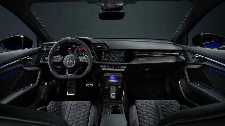 Интерьер Audi RS 3 Performance Edition