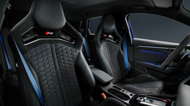 Интерьер Audi RS 3 Performance Edition