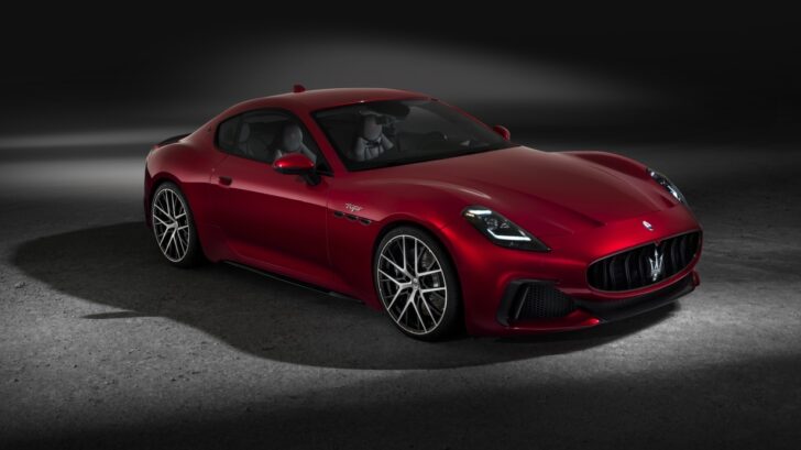 Maserati представила новый GranTurismo: теперь с электродвигателем