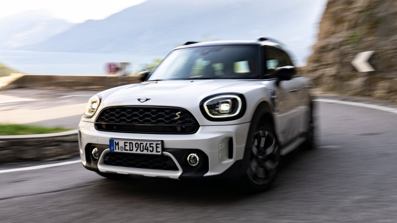 MINI представил MINI Cooper SE Countryman ALL4 в новой спецверсии Untamed  Edition — Автоновости дня