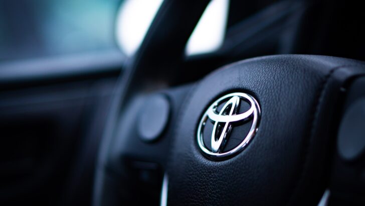 Toyota представит новый Toyota Land Cruiser Prado во второй половине 2023 года