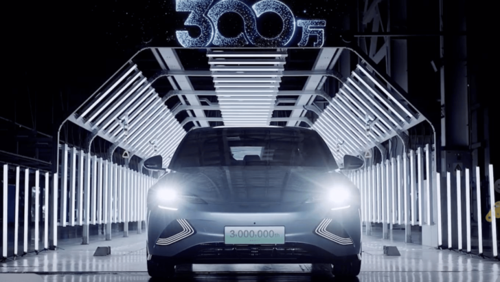 BYD выпустила три миллиона автомашин на «новых источниках энергии»