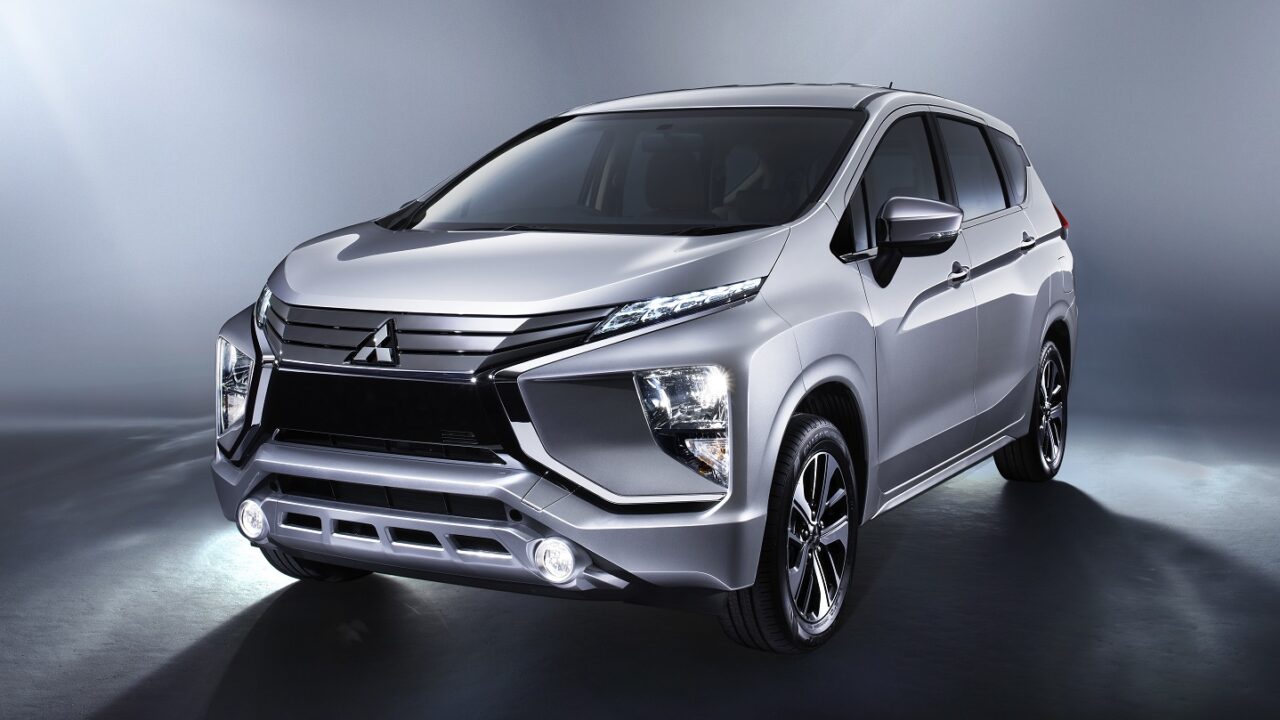 В России продают новые Mitsubishi Xpander по цене от 2,1 млн рублей —  Автоновости дня