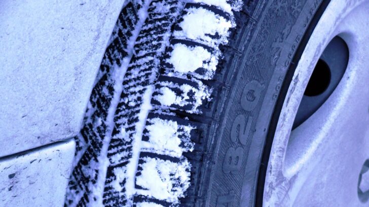 Эксперт рассказал, как правильно выбирать зимние шины для автомобиля