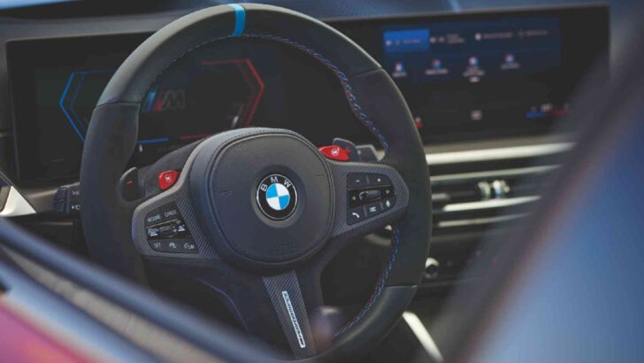 Интерьер BMW M2 с обвесом M Performance
