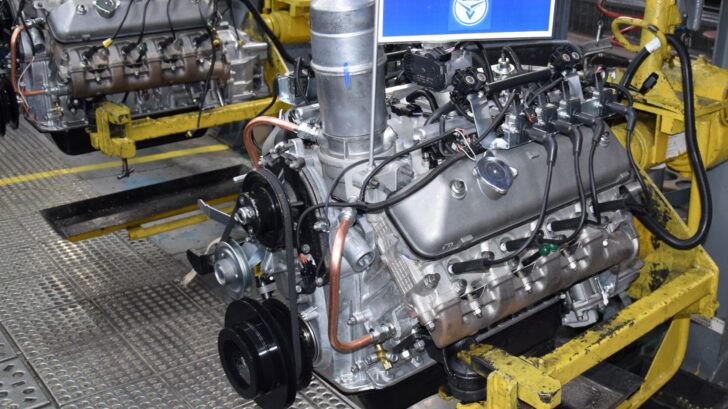 СОЛЛЕРС возобновила производство восьмицилиндровых двигателей ЗМЗ