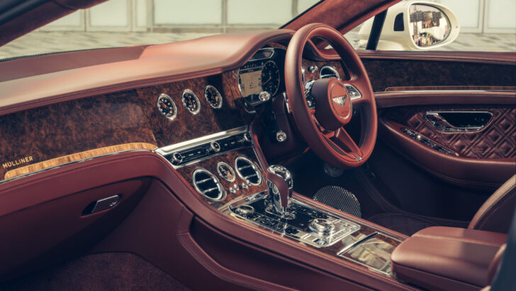 Салон Bentley Continental GT Azure